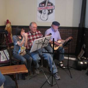 66076_729598533777132_8006044279875359055_n